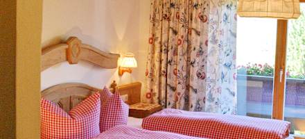 Höllensteinhütte: Zimmer