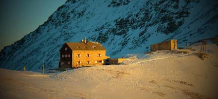 Lichtspiel um die Glorer Hütte