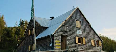 Die Hütte bei Sonnenuntergang