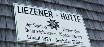 Hüttenschild der Liezener Hütte
