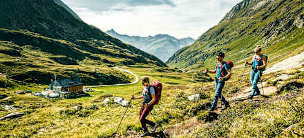 In unglaublicher Umgebung der Venedigergruppe steht die Johannishütte