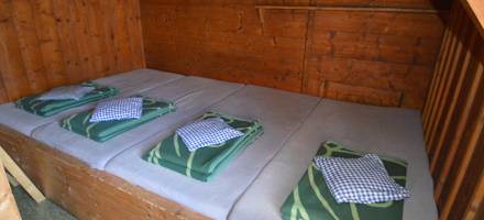 Eines der Schlafzimmer der Knorrhütte.