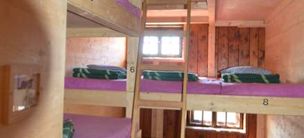 Eines der Schlafzimmer der Knorrhütte.