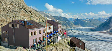 Die Hütte mit Aletschgletscher