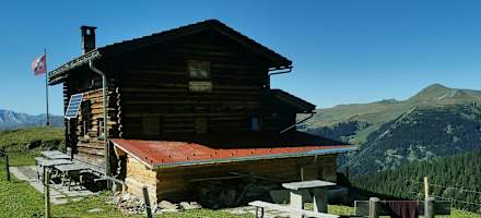 Das Naturfreundehaus Medergerfluh von vorne