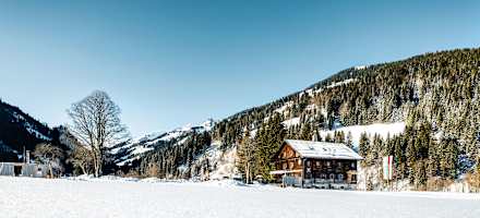 Die Oberlandhütte im Winter
