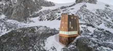 Die Schwarzensteinhütte