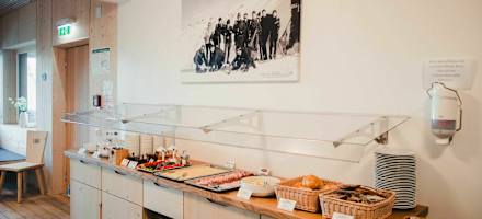 Frühstücksbuffet auf der Sillianer Hütte
