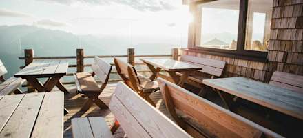 Aussichtsreiche Terrasse der Sillianer Hütte