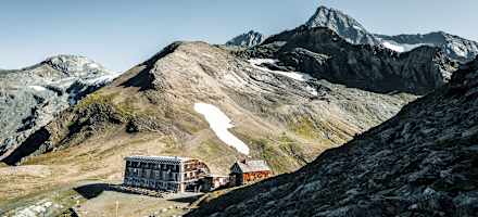 Die Stüdlhütte unterhalb des Großglockners