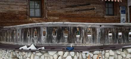 Die Sattelbergalm im Winter - Ziel vieler Rodler und Skitourengeher