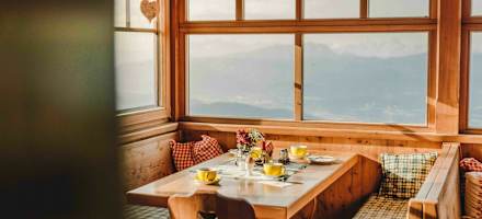 Ausblick von der Stube der Alexanderalm