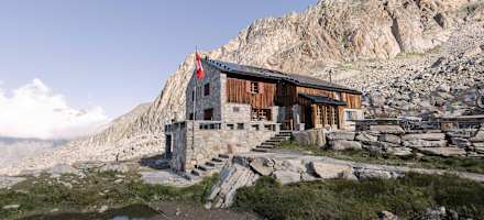 Die Almagellerhütte im Wallis