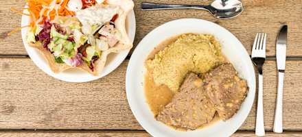 Tessiner Spezialitäten im Bergrestaurant Alpe Foppa