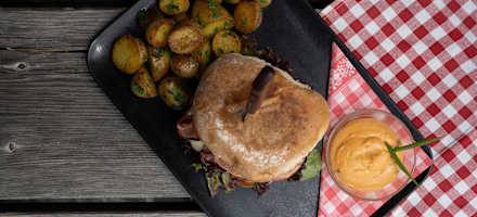 Regionales – Speisen auf der Alpenrosehütte