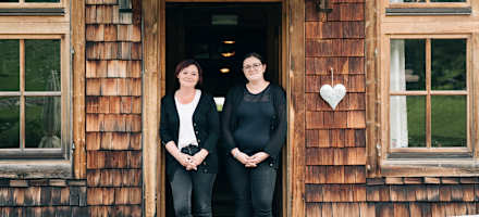 Bewirtet wird die Hütte von Sabina und ihrem Team