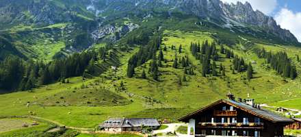 Arthurhaus mit Hochkönig im Hintergrund