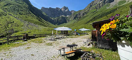 Baumgartalm - Blick taleinwärts
