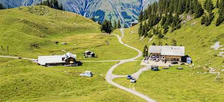 Berghaus Elsigenalp auf der schönen Alp