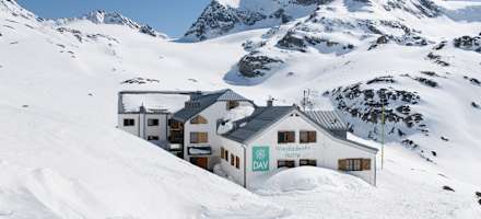 Wiesbadener Hütte im Winter