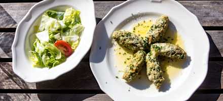 Die Karlsbader Hütte ist nicht nur für ihre schöne Lage, sondern auch das gute Essen bekannt.