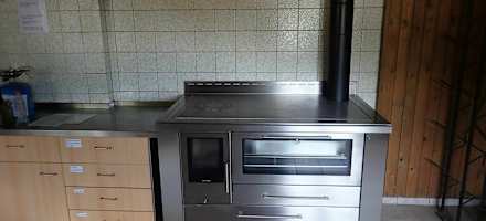 In der Küche der Braunauer Hütte befindet sich ein neuer Herd.