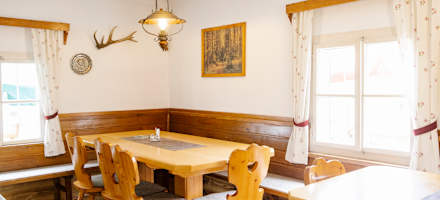 Die Gaststube der Breitlahnhütte