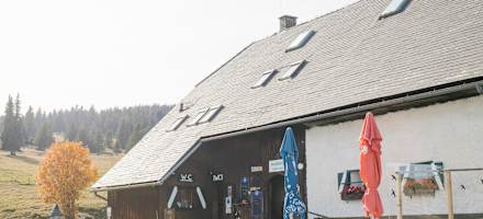 Der Gastgarten der Brendlhütte