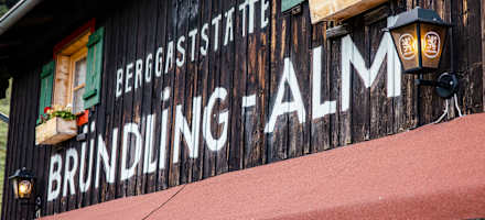 Die Bründlingalm liegt auf 1.161 m Seehöhe. 