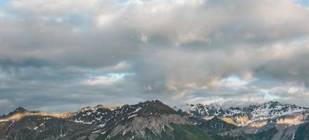 Blick auf die Carschinahütte und Umgebung