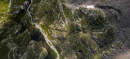 Von oben – Blick auf die Neue Regensburger Hütte