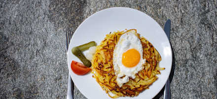 Kartoffelrösti mit Ei auf der Domhütte