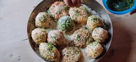 Knödel in der Büllelejochhütte