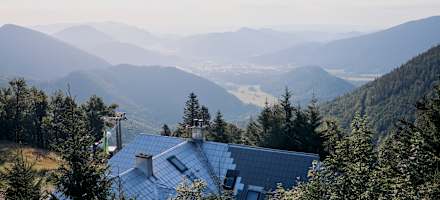 Ausblick auf die Rax-Schneeberg-Gruppe