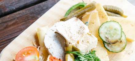 Käseplatte auf der Egger Alm