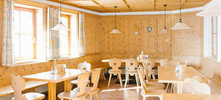 Gaststube in der Jamtalhütte