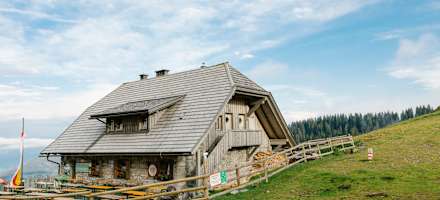 Die Feistritzer Alm auf 1.725 m