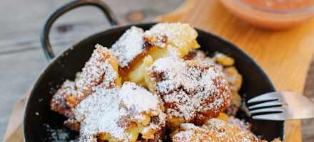 Kaiserschmarrn auf der Freiburger Hütte.