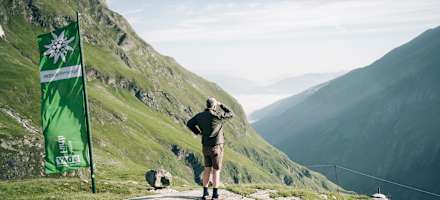 Die Sicht von der Neuen Fürther Hütte in das Hollersbachtal