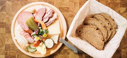 Jausenplatte auf der Neuen Fürther Hütte