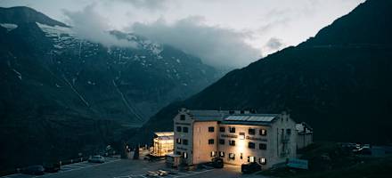 Das Glocknerhaus in der Abenddämmerung