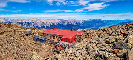 Die Glungezer-Hütte auf 2.610 m