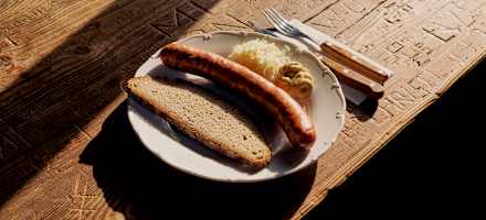 Jause auf dem Graf-Meran-Haus.