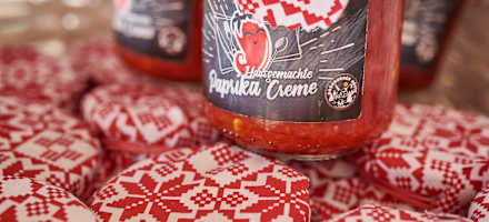 Hausgemachte Paprika Creme auf der Grünburger Hütte