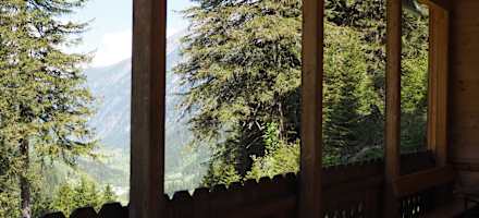 Gründe Wand Hütte - Veranda mit Blick ins Stilluptal