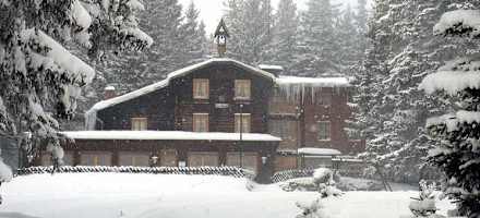 Hallerhaus: Außenansicht Winter