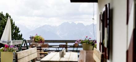 Terrasse mit tollem Ausblick auf der Hochmahdalm