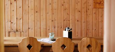 Die Gaststube der Hofalmhütte