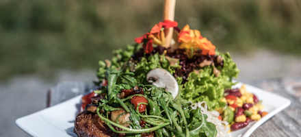 Das Rotwandhaus ist bekannt für seine köstlichen Speisen.