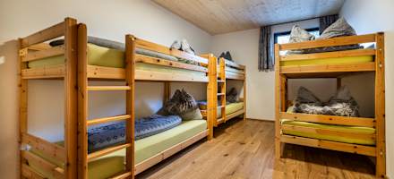 Mehrbettzimmer in der Kleinarler Hütte 